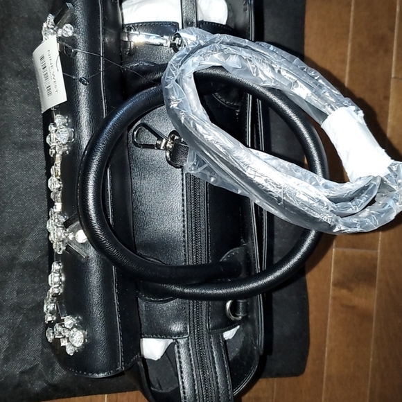 Nine West Handbag - Picture 6 of 9